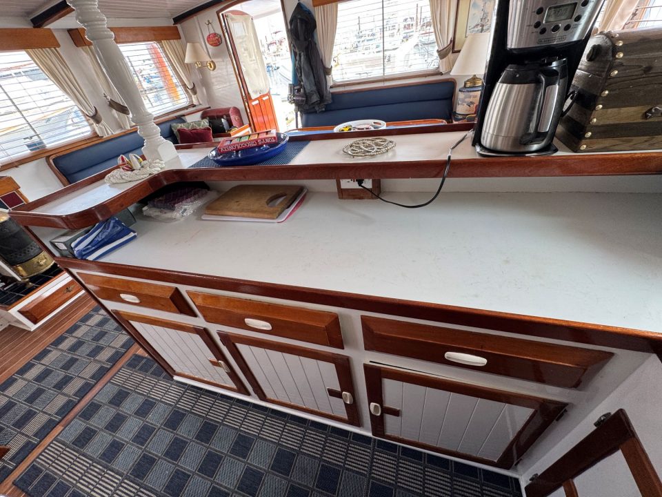 1967 Willard Pilothouse