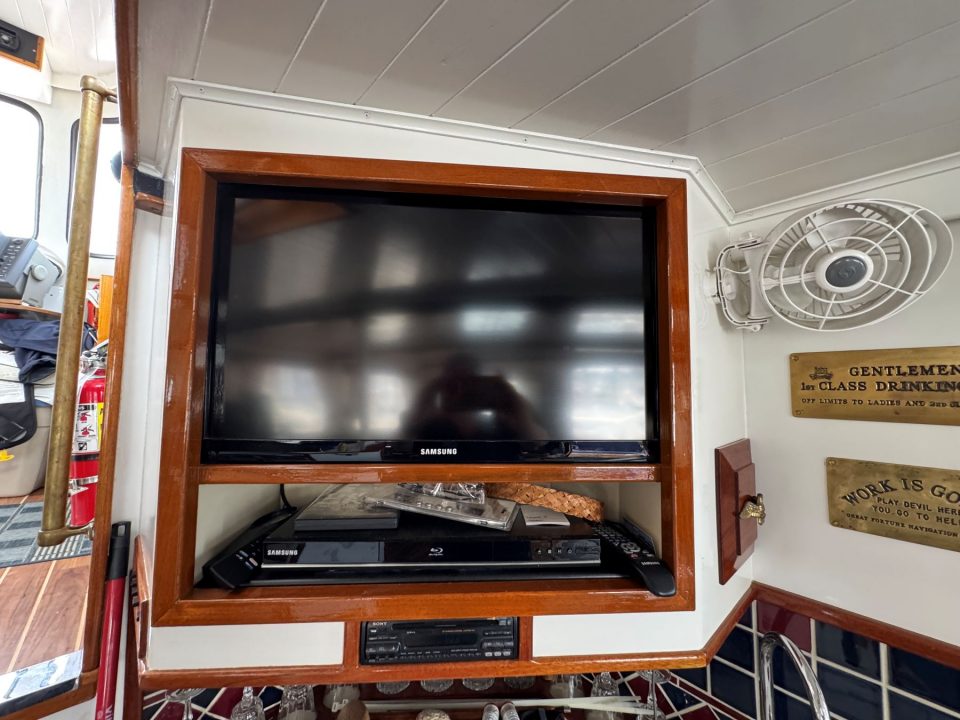 1967 Willard Pilothouse