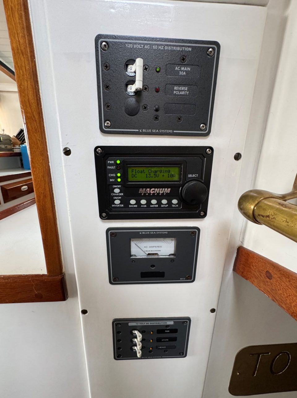 1967 Willard Pilothouse