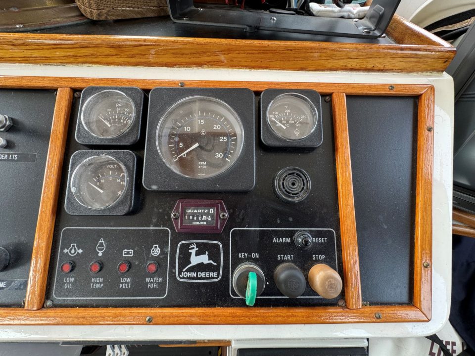 1967 Willard Pilothouse