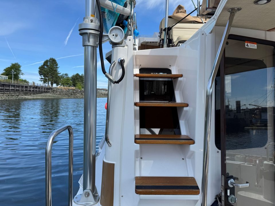 2019 Ranger Tugs R-31 CB