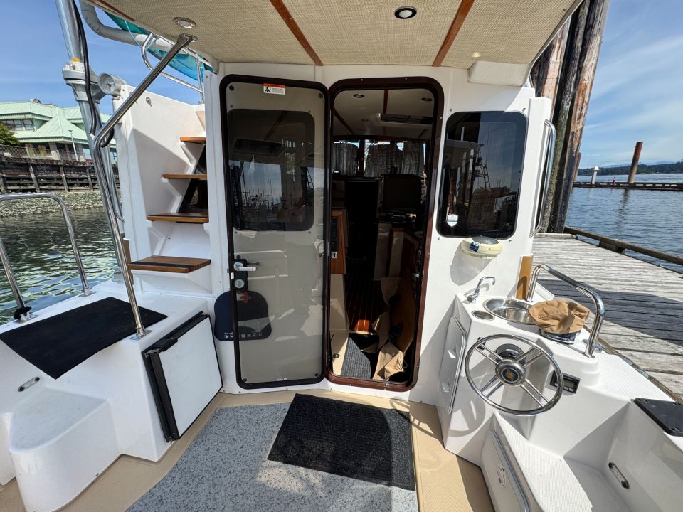 2019 Ranger Tugs R-31 CB