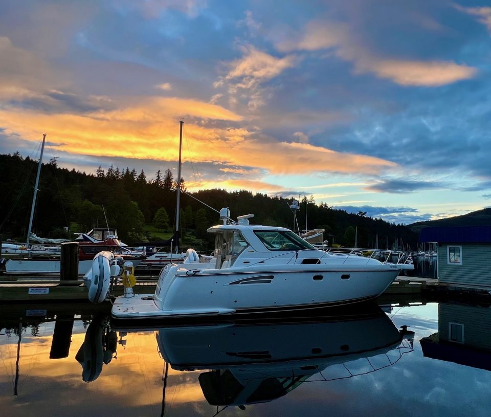 2005 Tiara 3600 Sovran