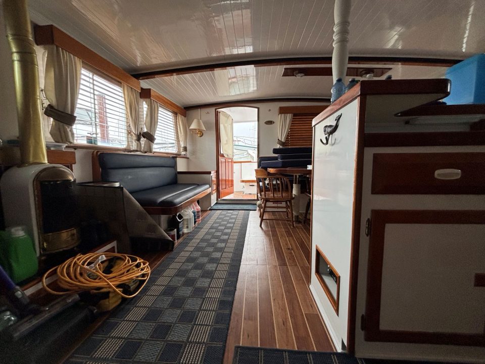 1967 Willard Pilothouse