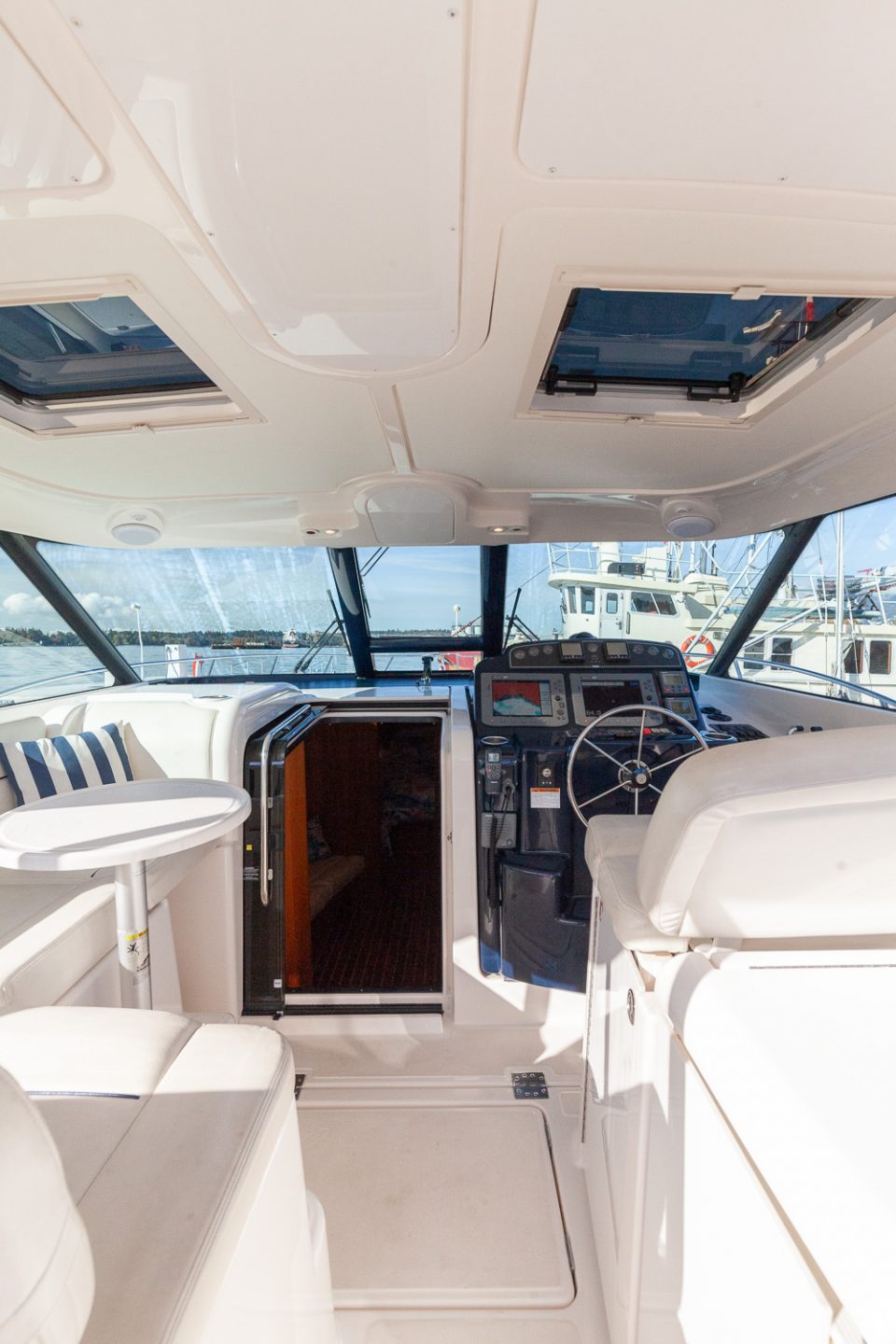 2005 Tiara 3600 Sovran