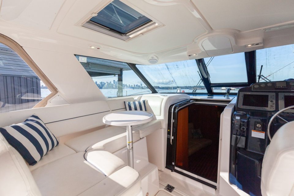 2005 Tiara 3600 Sovran