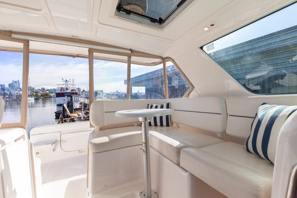 2005 Tiara 3600 Sovran