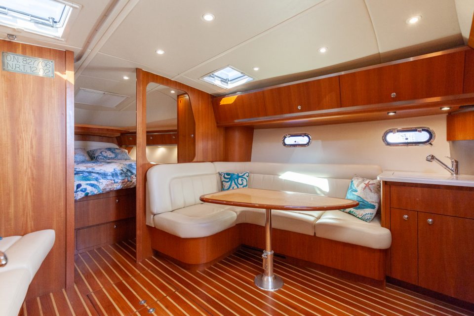 2005 Tiara 3600 Sovran