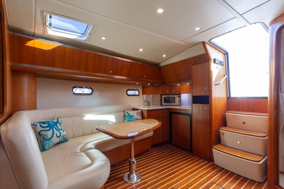2005 Tiara 3600 Sovran