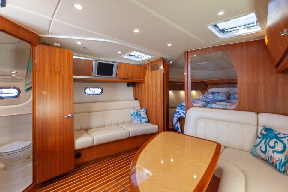 2005 Tiara 3600 Sovran