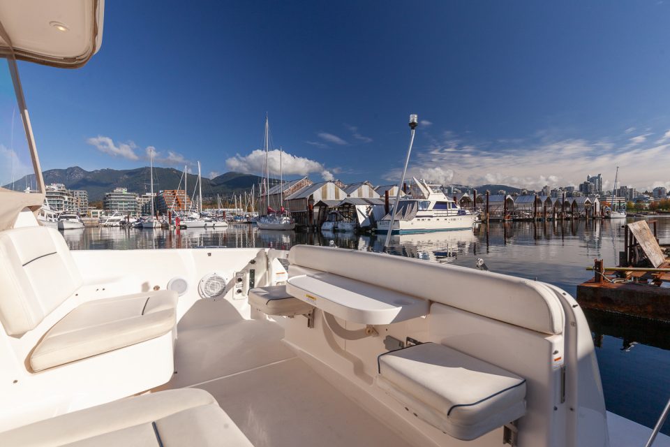 2005 Tiara 3600 Sovran