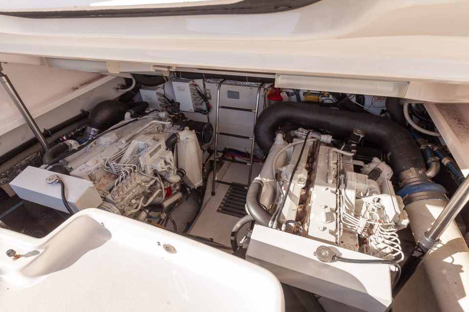 2005 Tiara 3600 Sovran