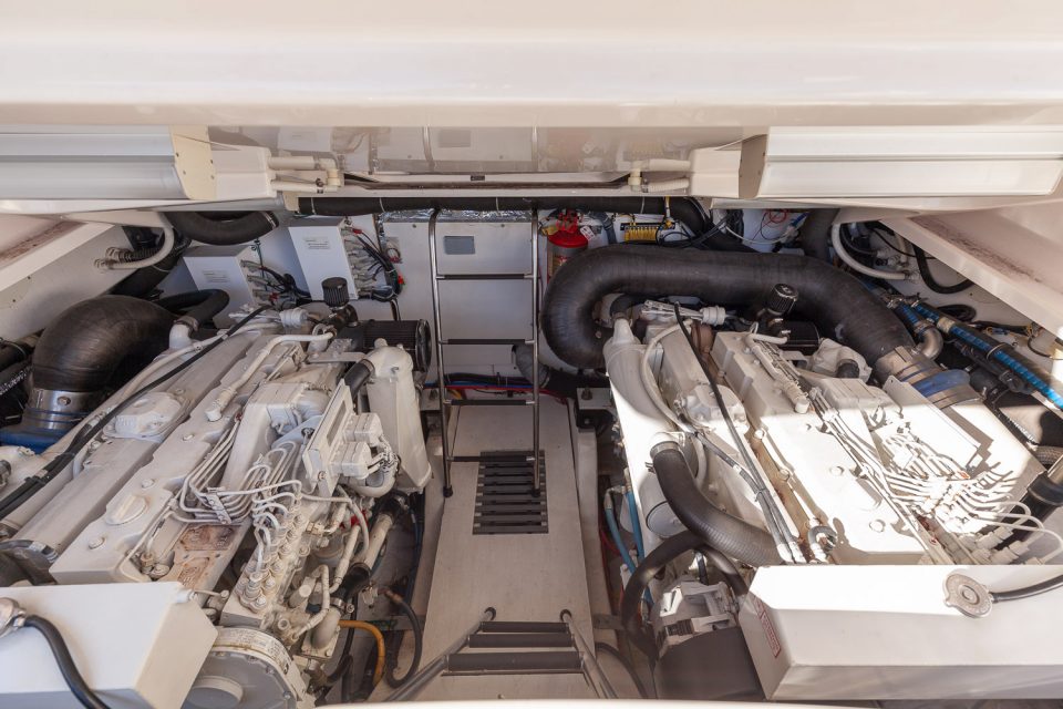 2005 Tiara 3600 Sovran