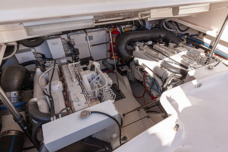 2005 Tiara 3600 Sovran