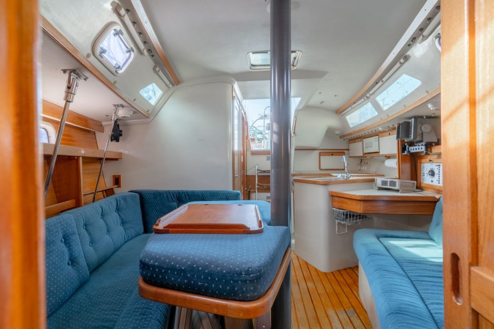 1994 Catalina 320