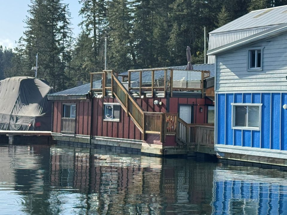 2020 Custom 1 Bedroom, 2 Bathroom Floathome