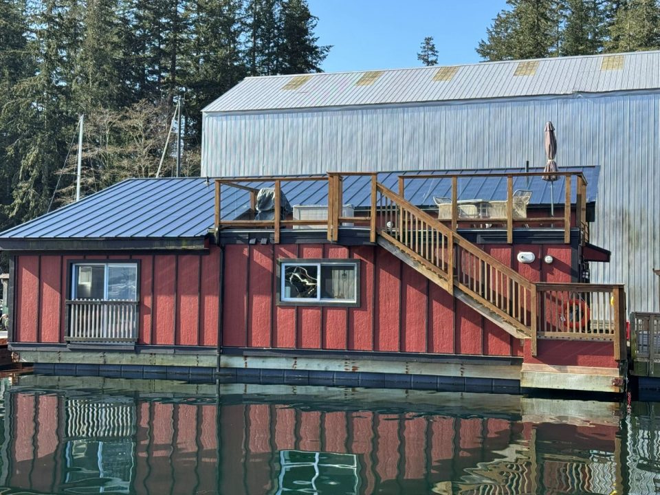 2020 Custom 1 Bedroom, 2 Bathroom Floathome