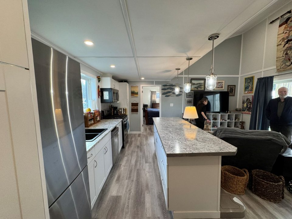 2020 Custom 1 Bedroom, 2 Bathroom Floathome