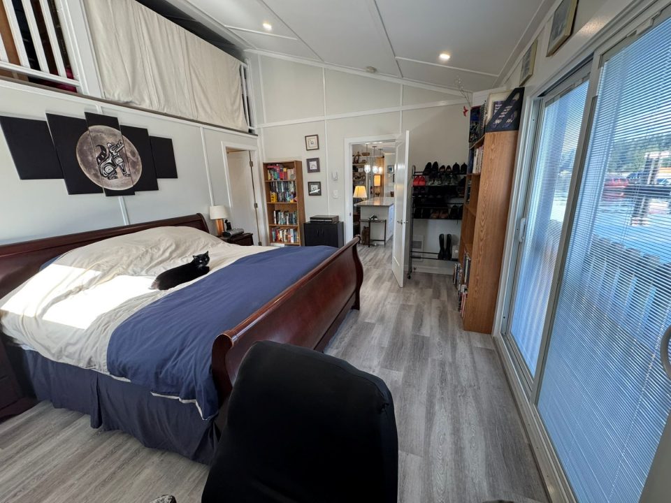 2020 Custom 1 Bedroom, 2 Bathroom Floathome