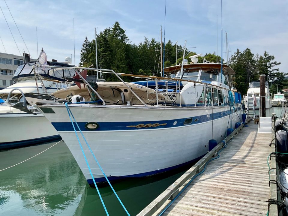 1967 Chris-Craft Constellation