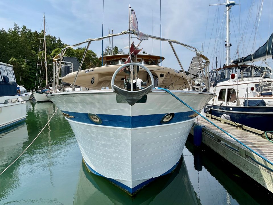 1967 Chris-Craft Constellation