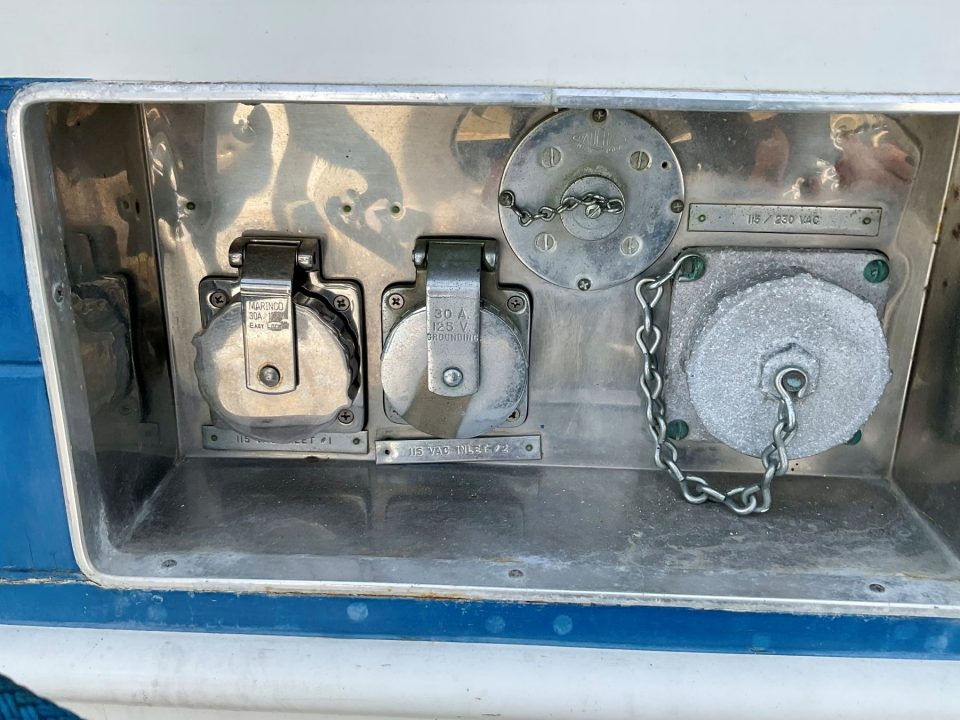 1967 Chris-Craft Constellation