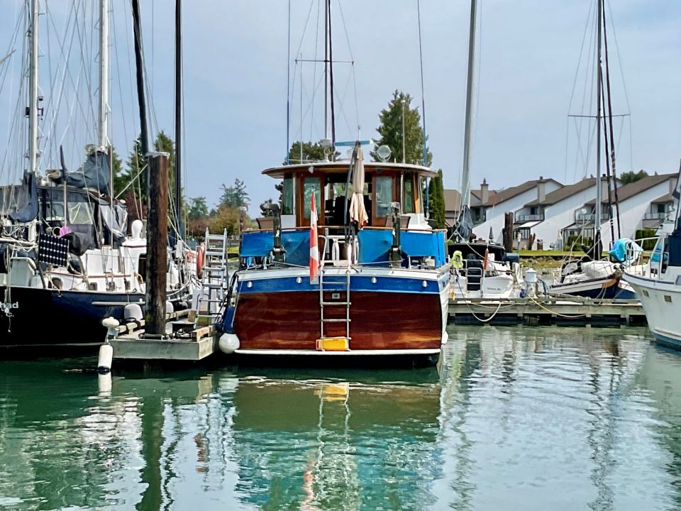 1967 Chris-Craft Constellation