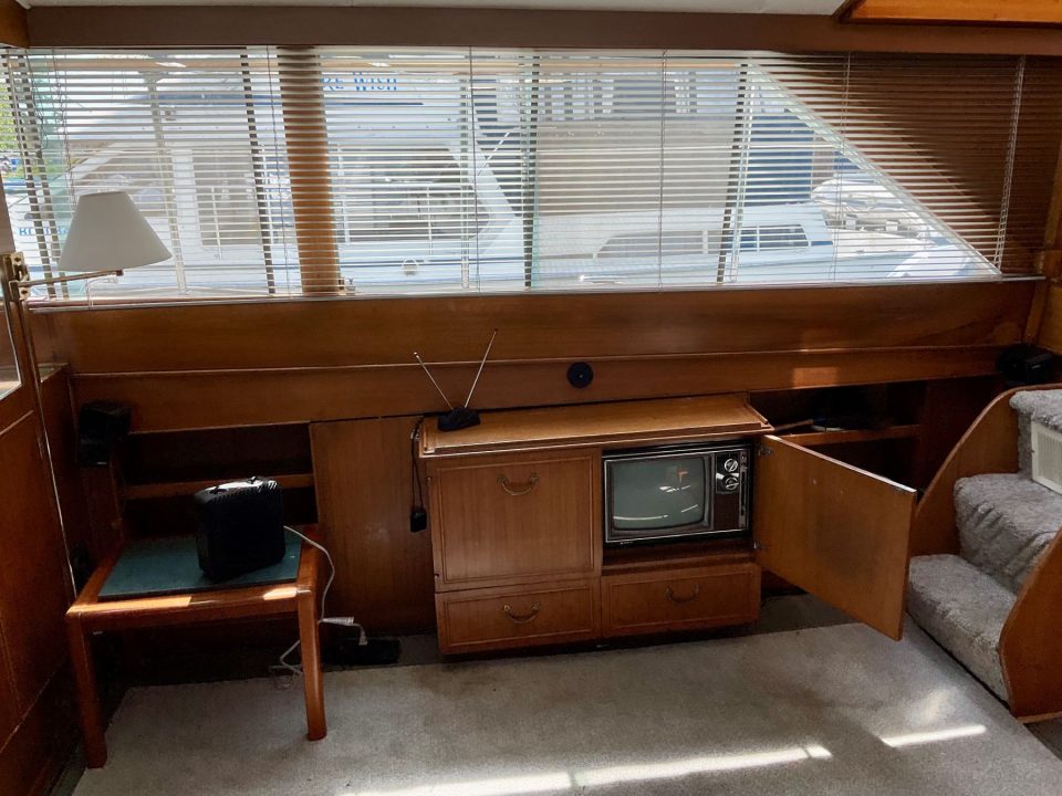 1967 Chris-Craft Constellation