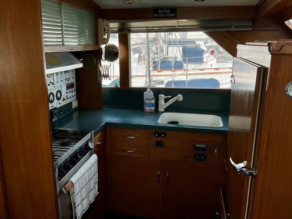 1967 Chris-Craft Constellation