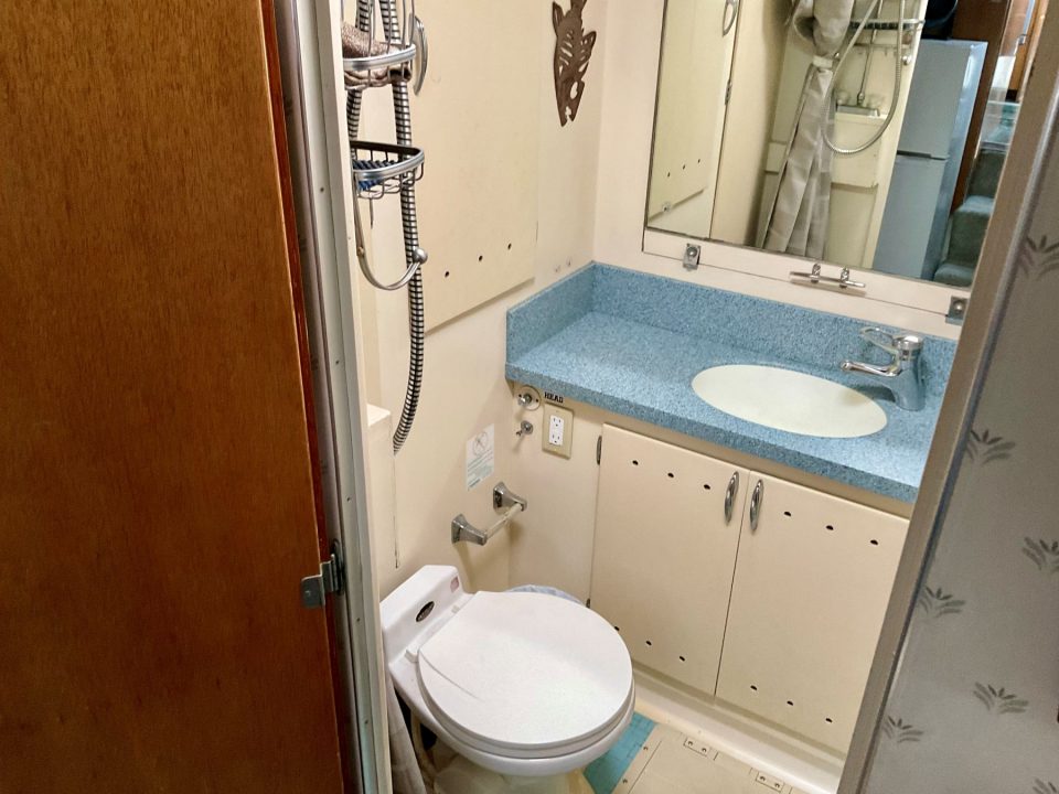 1967 Chris-Craft Constellation