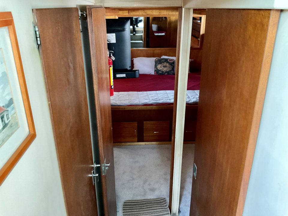 1967 Chris-Craft Constellation