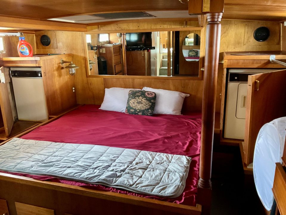 1967 Chris-Craft Constellation