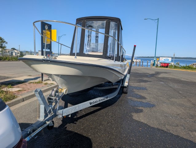 2011 Boston Whaler Outrage 22