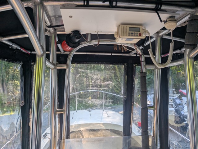 2011 Boston Whaler Outrage 22