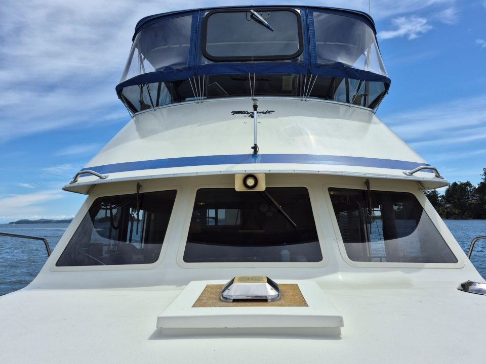 1977 Tollycraft 34 Tri Cabin