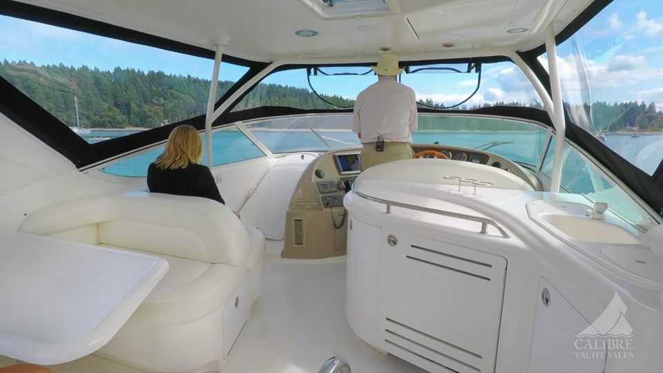 2002 Sea Ray 540 Cockpit Motor Yacht