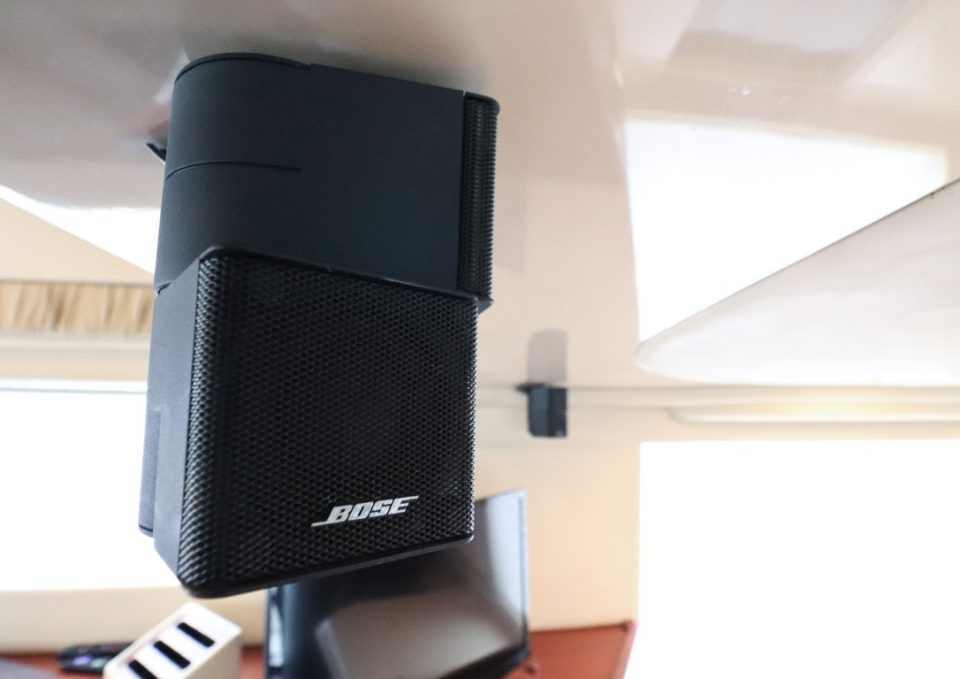 2002 Sea Ray 540 Cockpit Motor Yacht