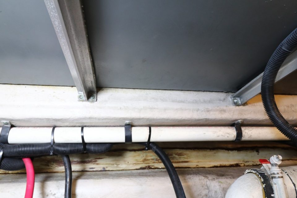 2002 Sea Ray 540 Cockpit Motor Yacht