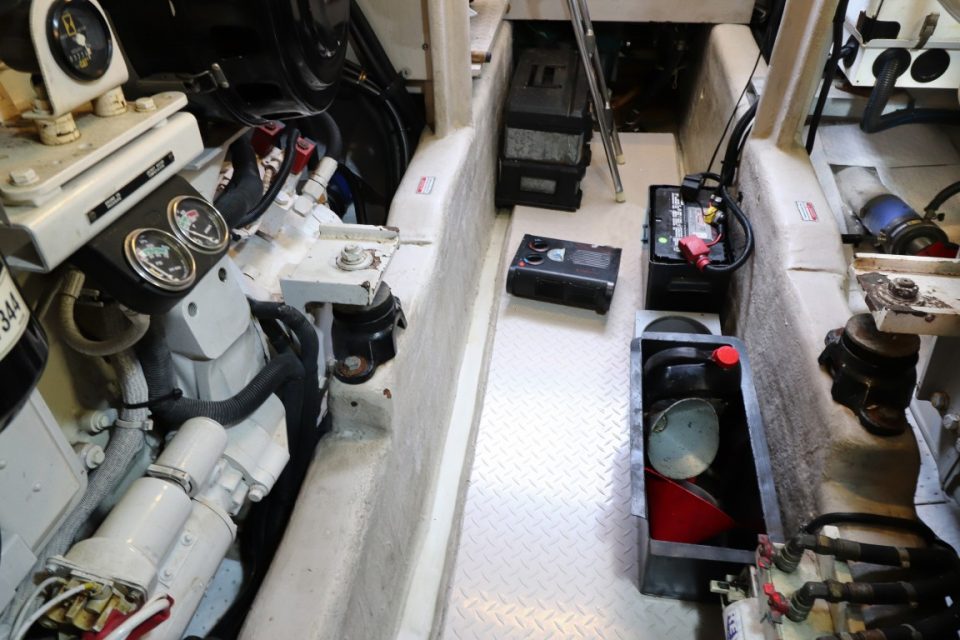 2002 Sea Ray 540 Cockpit Motor Yacht