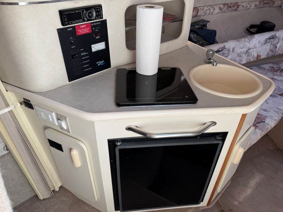 1997 Sea Ray 240 Sundancer with Trailer