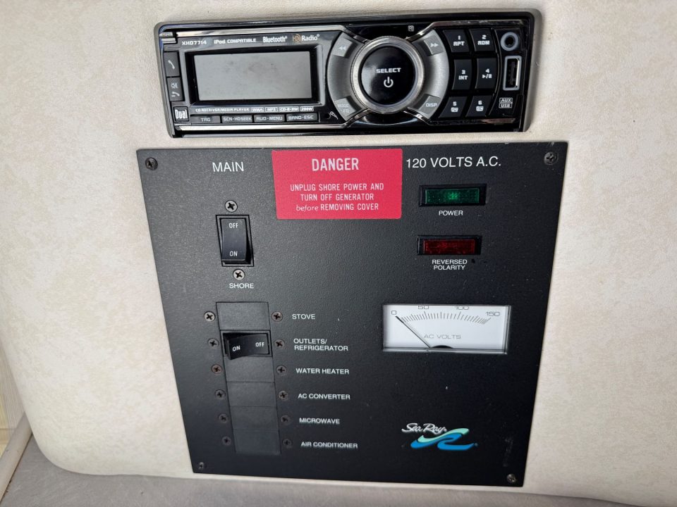 1997 Sea Ray 240 Sundancer with Trailer