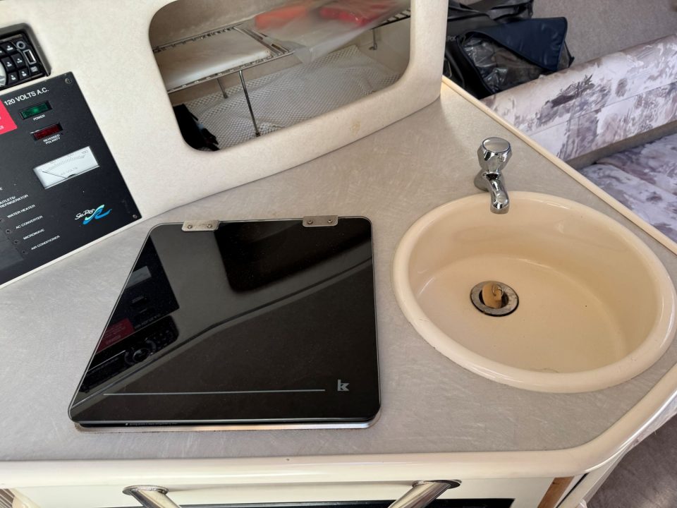 1997 Sea Ray 240 Sundancer with Trailer