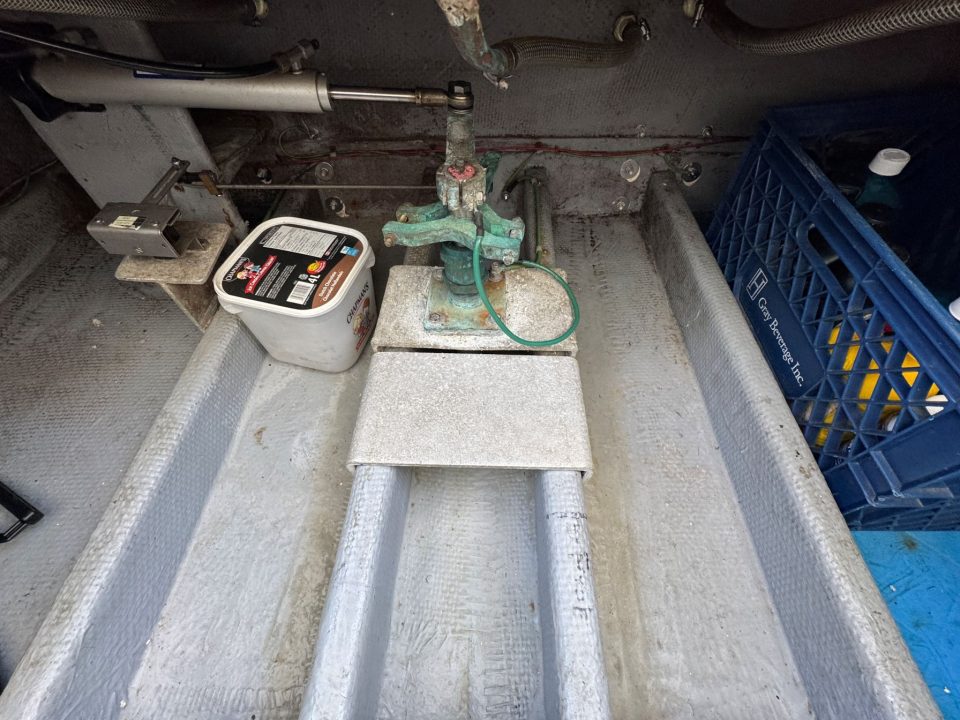 1991 Camano 31 Troll