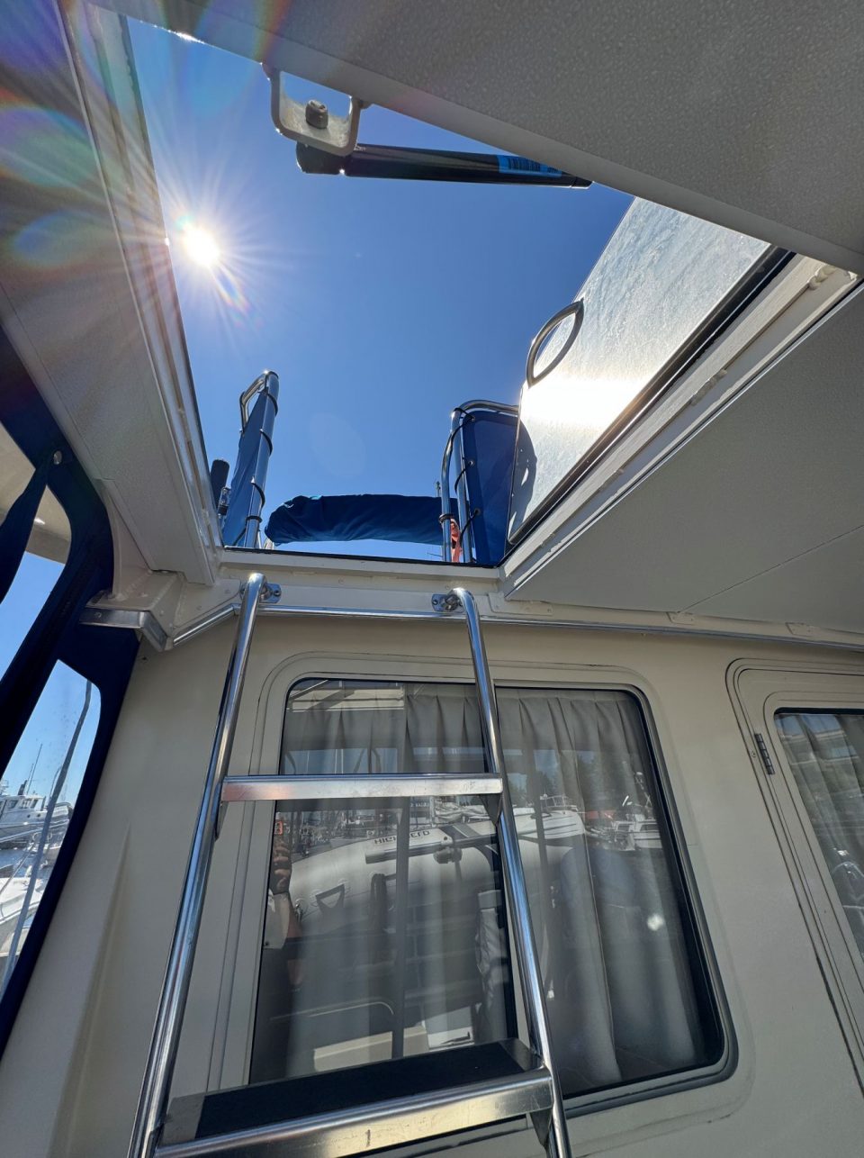 1991 Camano 31 Troll