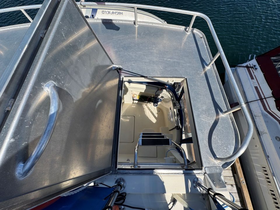 1991 Camano 31 Troll