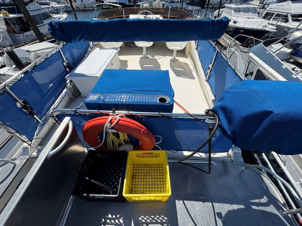 1991 Camano 31 Troll