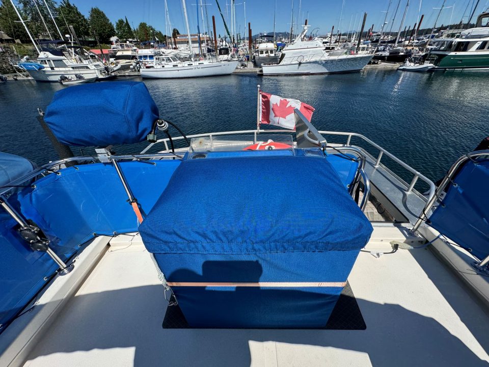 1991 Camano 31 Troll