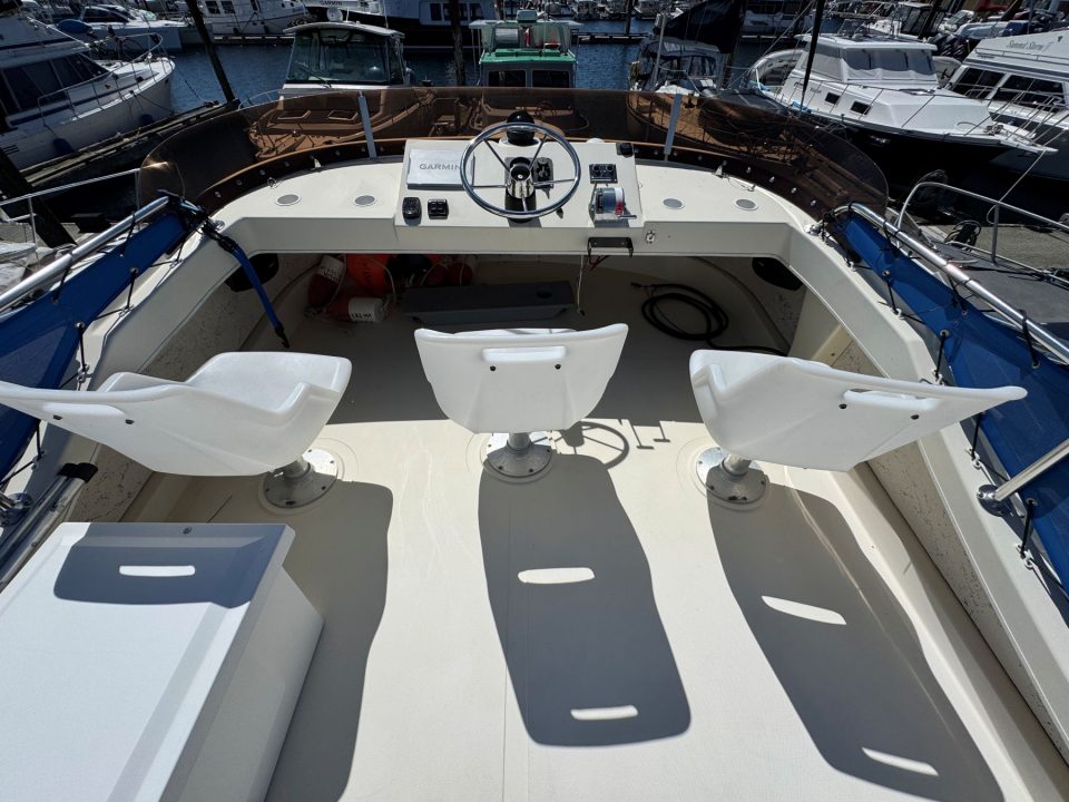 1991 Camano 31 Troll