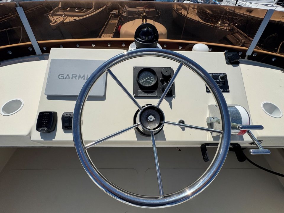 1991 Camano 31 Troll