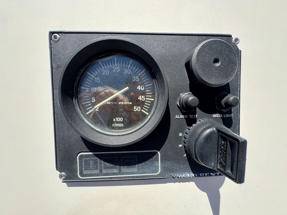 1991 Camano 31 Troll